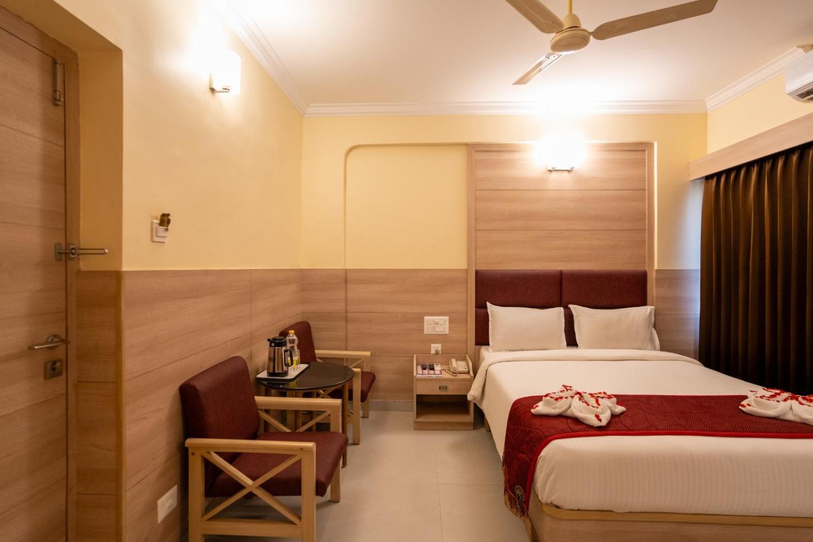Sree Bharani Hotels Tirunelveli Exterior foto